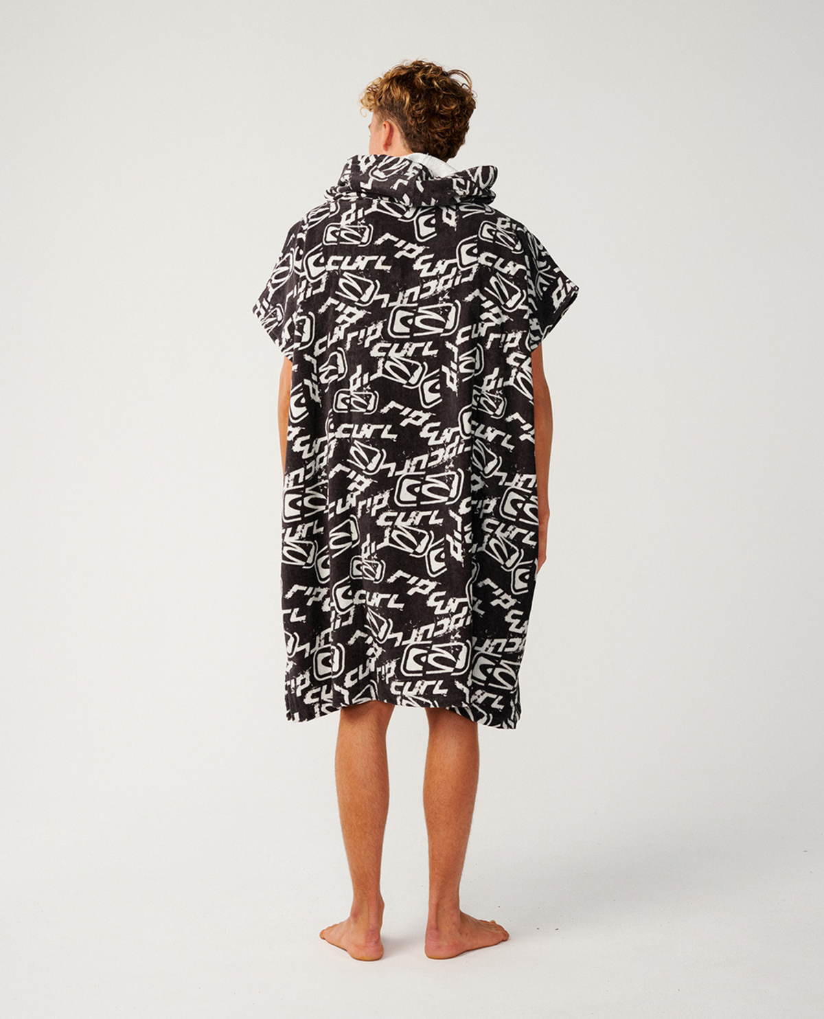 Sessions Hooded Towel