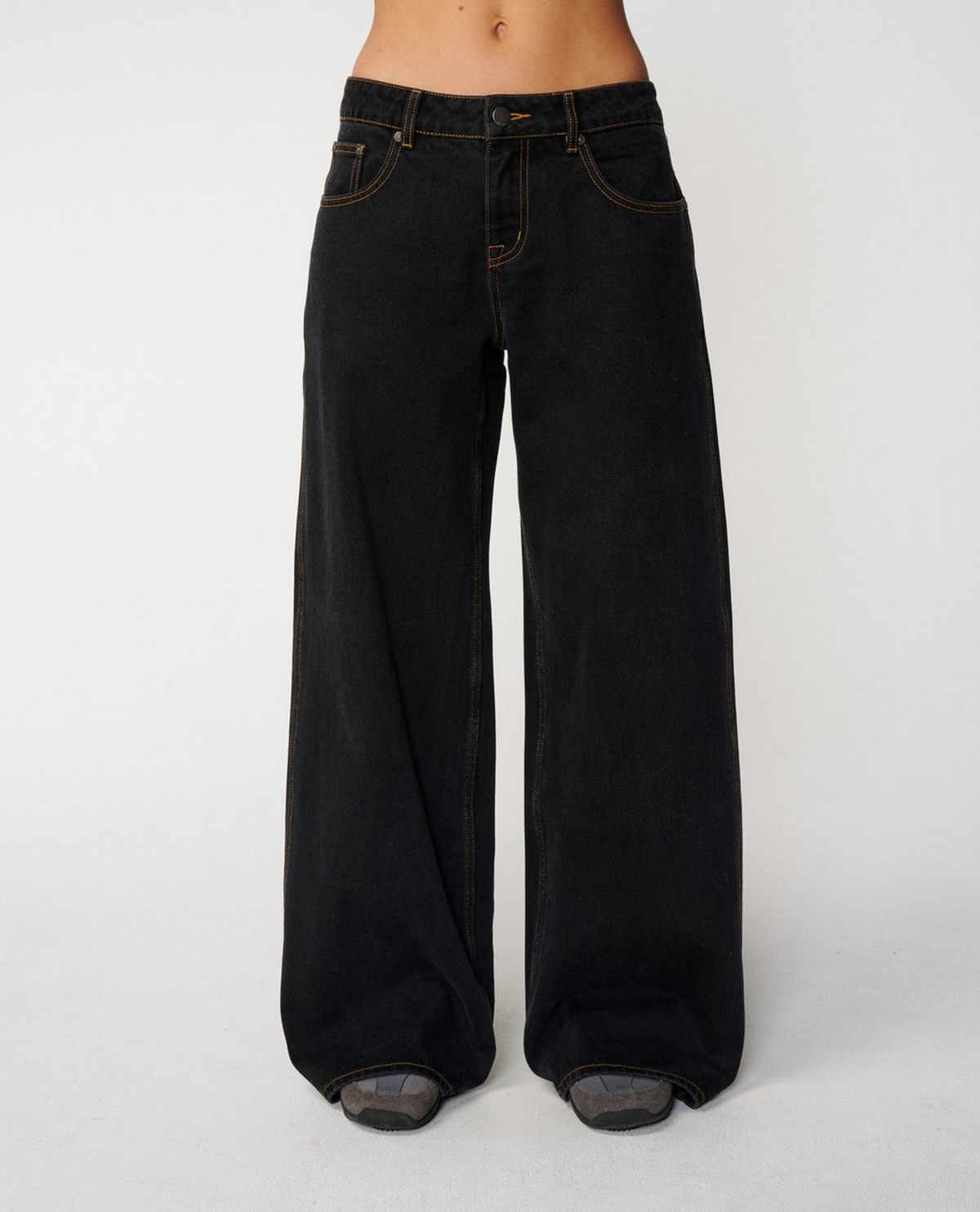 Archive: Baggy Low Rise J