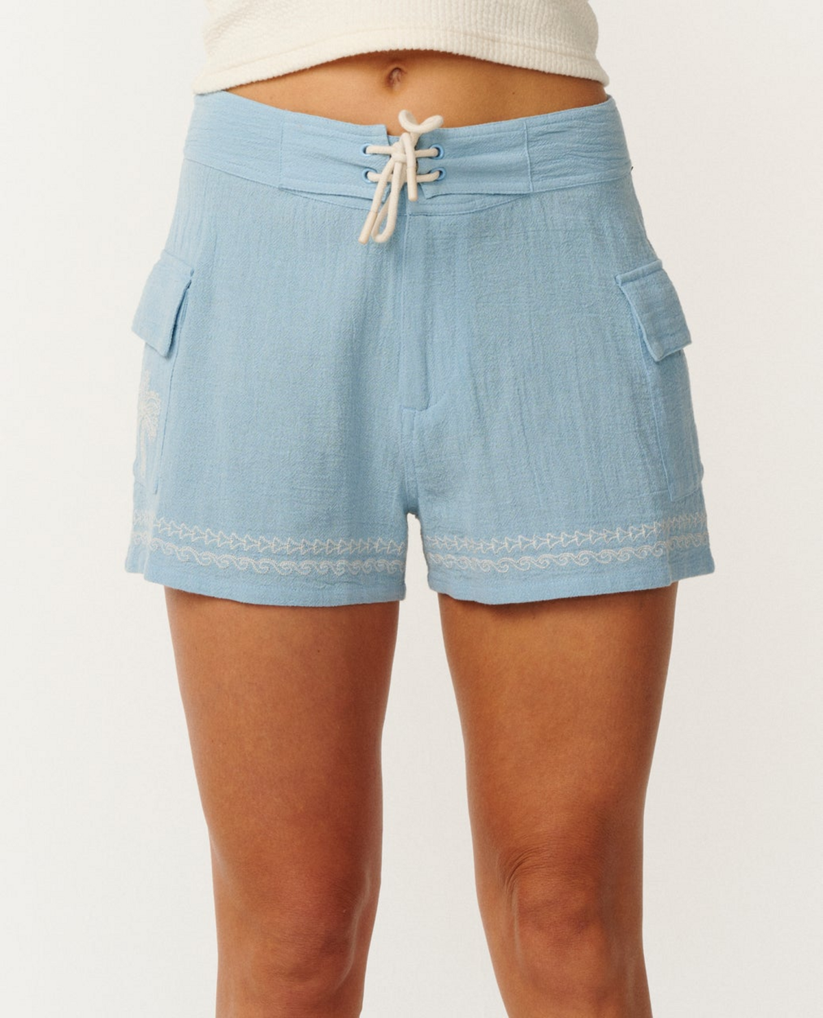 Paraiso Embroidered Walks