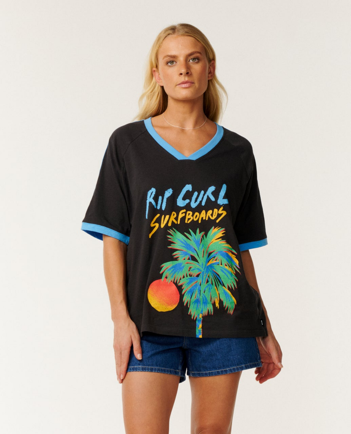 Nova Era V Neck Oversize