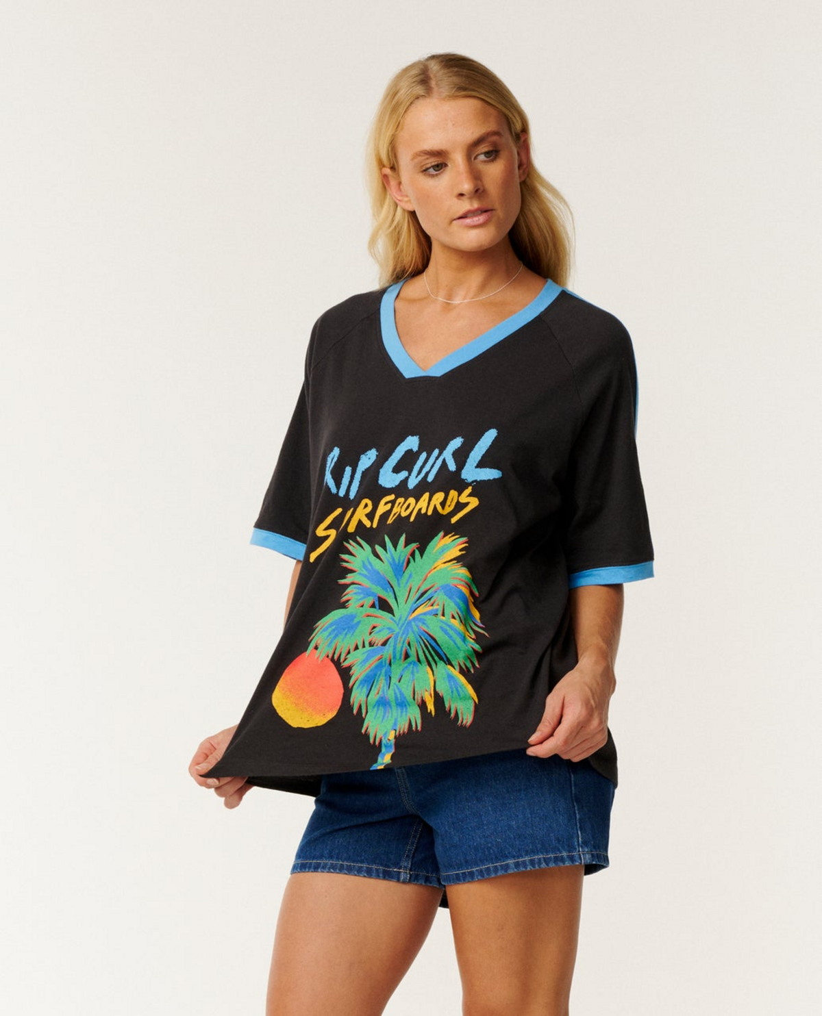 Nova Era V Neck Oversize