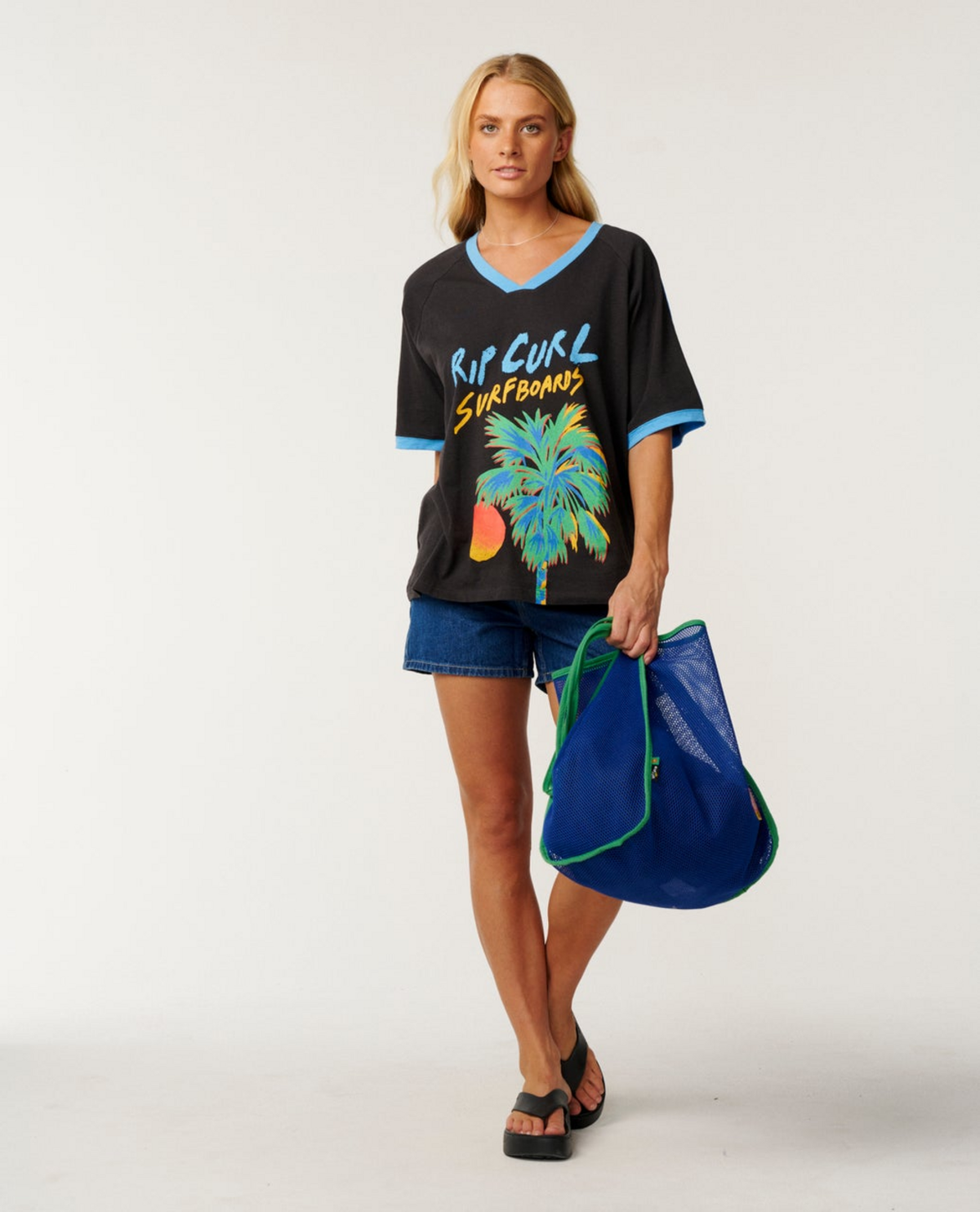 Nova Era V Neck Oversize