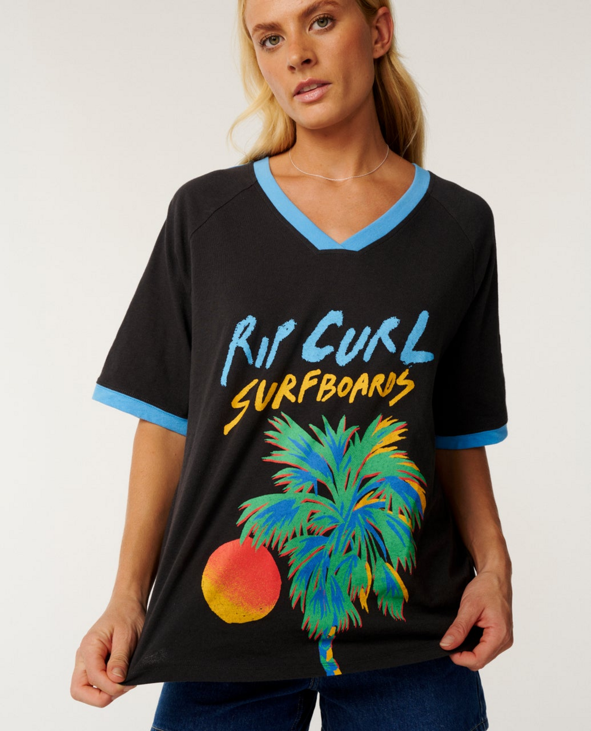 Nova Era V Neck Oversize