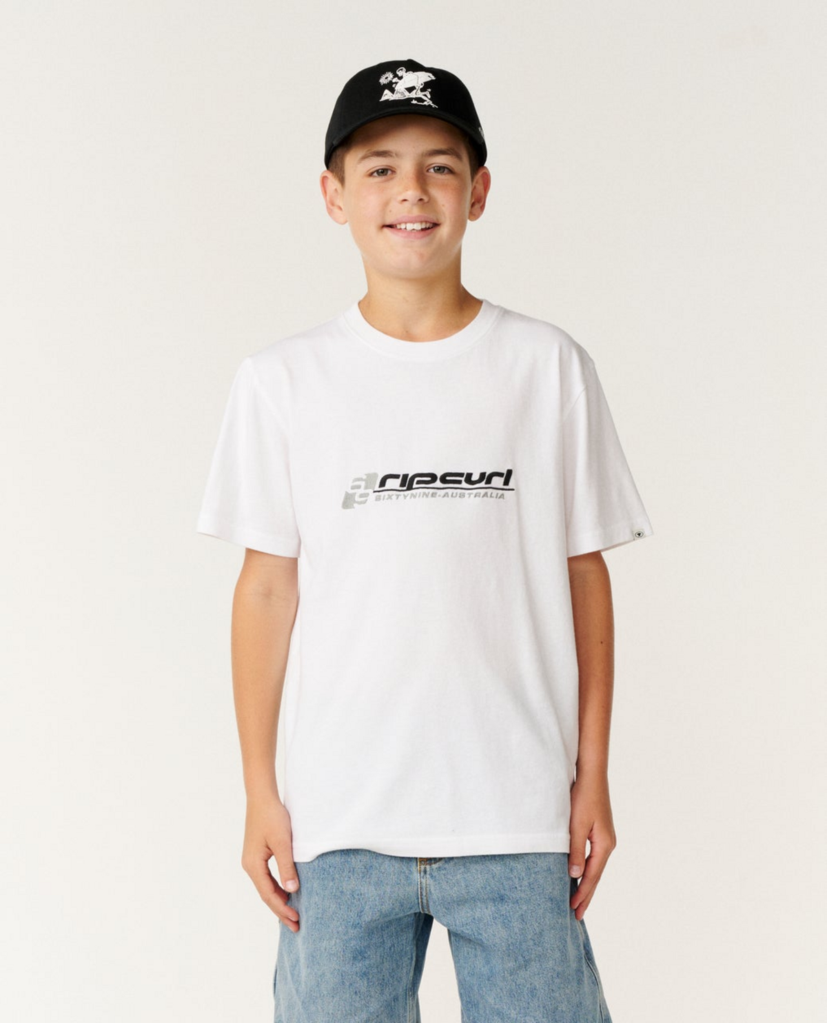 Archive 69 Embroid Tee-bo
