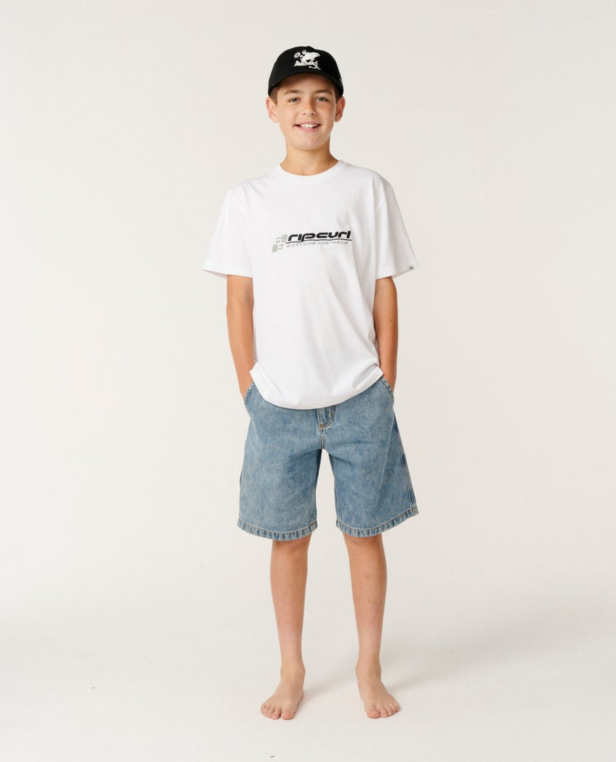 Archive 69 Embroid Tee-bo