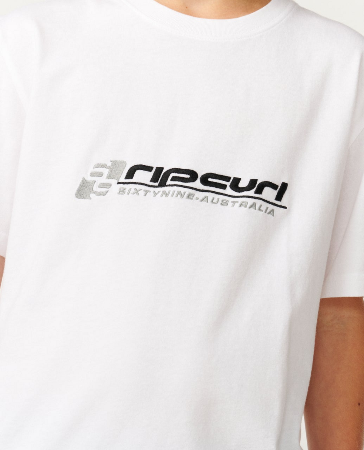 Archive 69 Embroid Tee-bo
