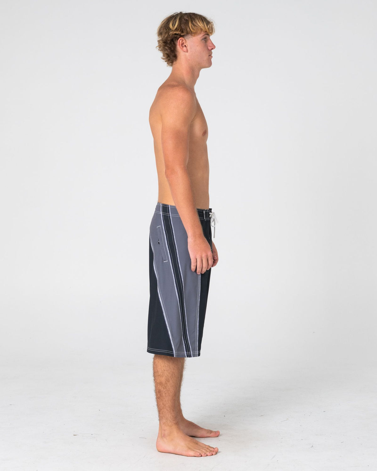 REFRACT FIXED WAIST BOARDSHORT