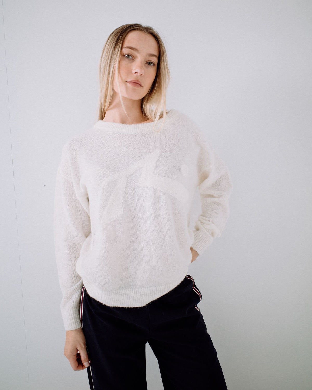 MILES OPEN KNIT CREW