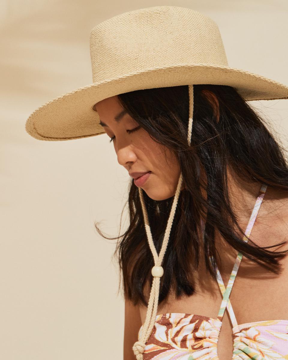 Sunny Kisses - Straw Sun Hat for Women