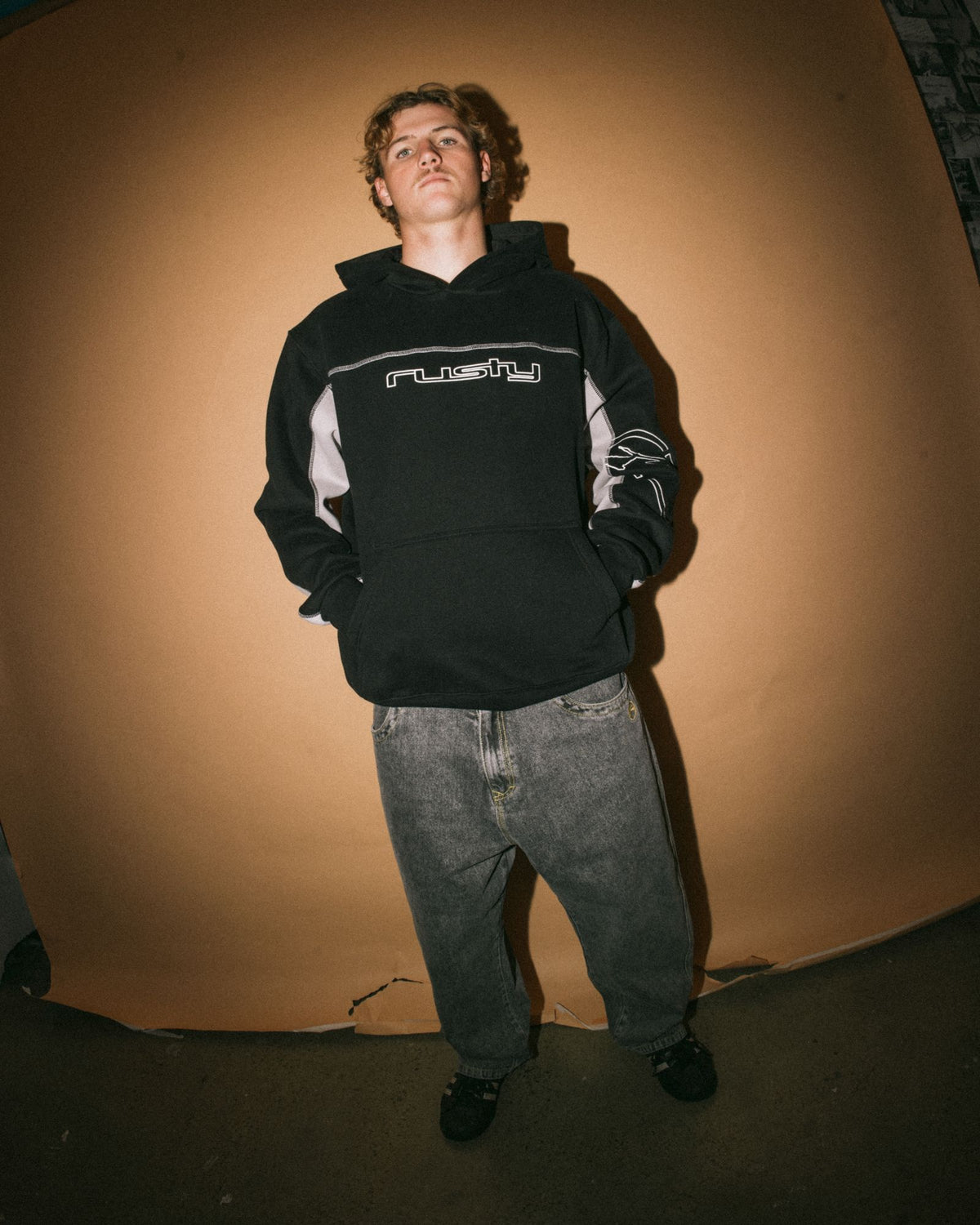 TITAN HOODED FLEECE