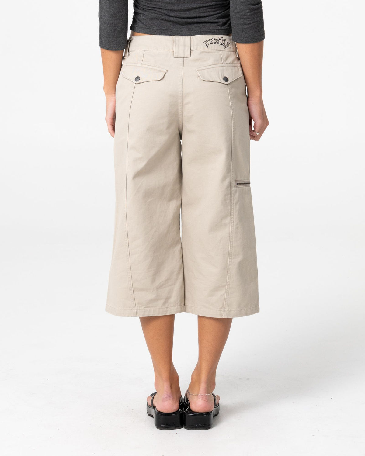 It Gyrl Low Rise Capri Cargo Pant