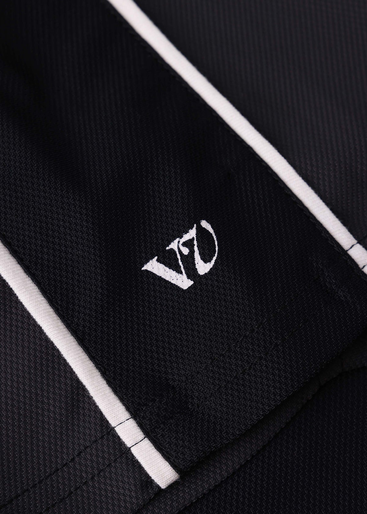PASSAGE POLO : BLACK CHARCOAL