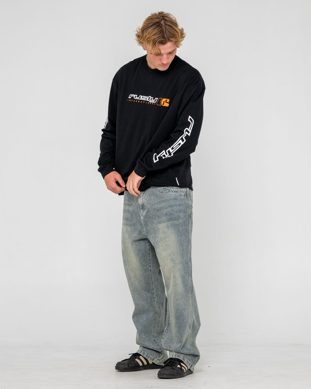 JETSETTER LONG SLEEVE TEE